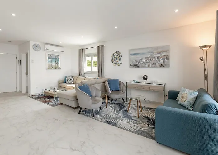 Oceanview Dreamer's Delight